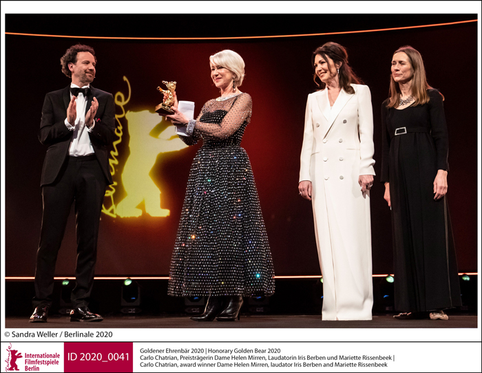 Carlo Chatrian, Preisträgerin Dame Helen Mirren, Laudatorin Iris Berben und Mariette Rissenbeek (Foto: © Sandra Weller/Berlinale)